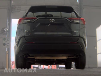 2025 Toyota RAV4 XLE - miniatura 7