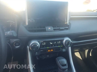 2025 Toyota RAV4 XLE – miniatura 17