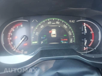 2025 Toyota RAV4 XLE – miniatura 18
