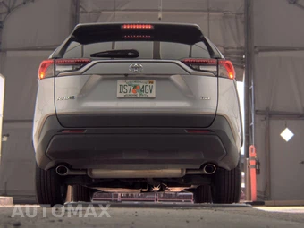 2025 Toyota RAV4 XLE – miniatura 7