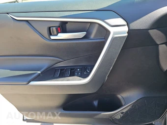 2025 Toyota RAV4 XLE - miniatura 15