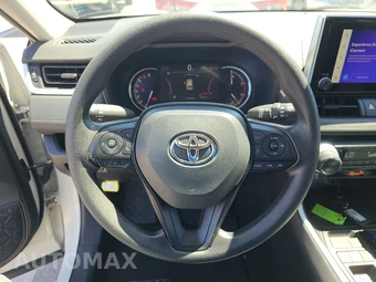 2025 Toyota RAV4 XLE - miniatura 16