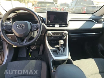 2025 Toyota RAV4 XLE – miniatura 11