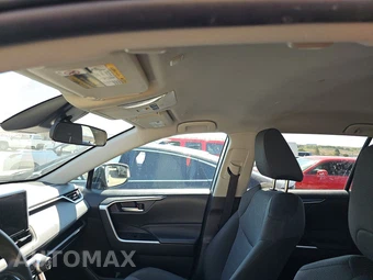 2025 Toyota RAV4 XLE – miniatura 14