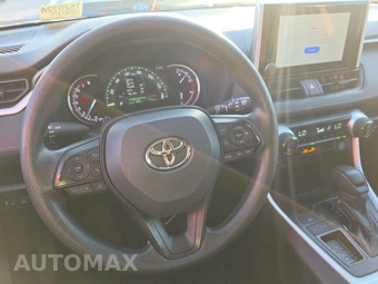 2025 Toyota RAV4 XLE - miniatura 10