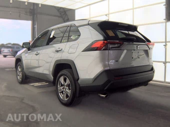 2025 Toyota RAV4 XLE - miniatura 6