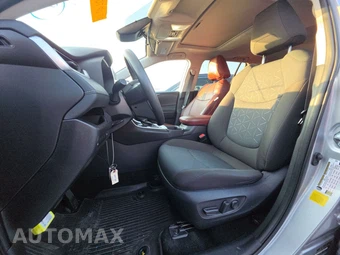 2025 Toyota RAV4 XLE - miniatura 7