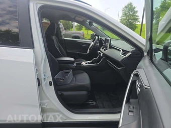 2025 Toyota RAV4 XLE - miniatura 15