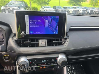2025 Toyota RAV4 XLE - miniatura 7