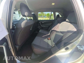 2025 Toyota RAV4 XLE - miniatura 10