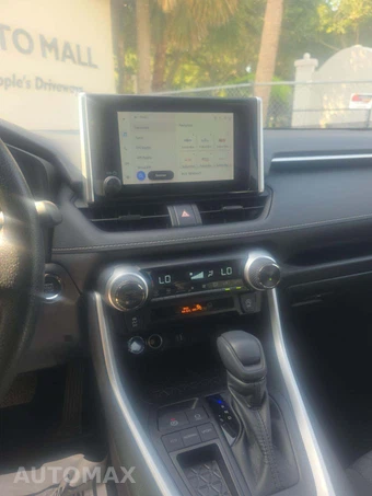 2025 Toyota RAV4 XLE - miniatura 7