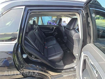 2025 Toyota RAV4 XLE - miniatura 13
