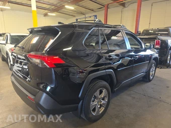2025 Toyota RAV4 XLE - miniatura 4