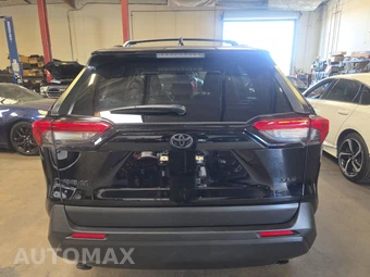 2025 Toyota RAV4 XLE - miniatura 5