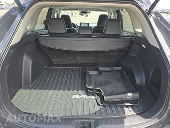 2025 Toyota RAV4 XLE Premium - miniatura 16