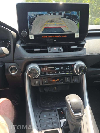 2025 Toyota RAV4 XLE Premium - miniatura 7