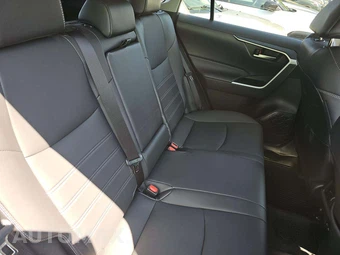 2025 Toyota RAV4 XLE Premium - miniatura 16