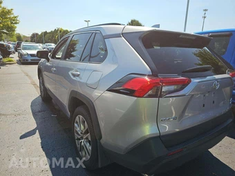 2025 Toyota RAV4 XLE Premium - miniatura 2
