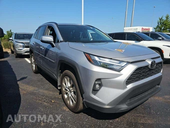 2025 Toyota RAV4 XLE Premium - miniatura 4