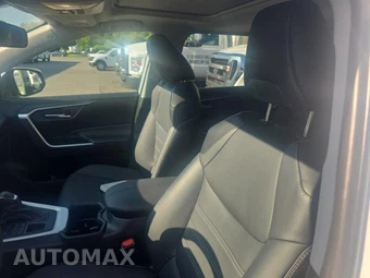 2025 Toyota RAV4 XLE Premium - miniatura 13