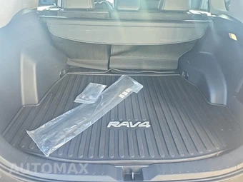 2025 Toyota RAV4 XLE Premium - miniatura 20