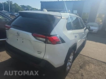 2025 Toyota RAV4 XLE Premium - miniatura 4