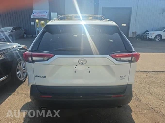 2025 Toyota RAV4 XLE Premium - miniatura 5