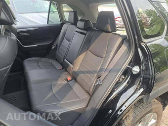 2025 Toyota RAV4 XLE Premium - miniatura 13