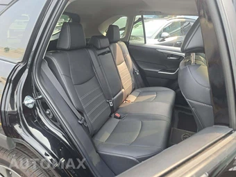 2025 Toyota RAV4 XLE Premium - miniatura 16