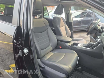 2025 Toyota RAV4 XLE Premium - miniatura 18