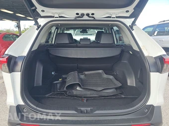 2025 Toyota RAV4 XLE Premium – miniatura 16