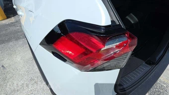 2025 Toyota RAV4 XLE Premium – miniatura 23