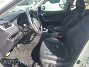 2025 Toyota RAV4 XLE Premium – miniatura 7