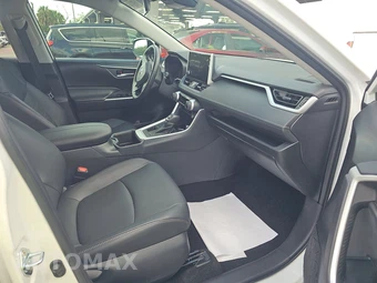 2025 Toyota RAV4 XLE Premium – miniatura 8