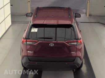 2025 Toyota RAV4 XLE Premium - miniatura 5