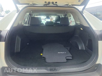 2025 Toyota RAV4 XLE Premium - miniatura 16