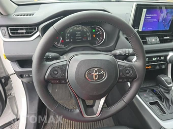 2025 Toyota RAV4 XLE Premium - miniatura 10