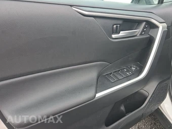 2025 Toyota RAV4 XLE Premium - miniatura 9