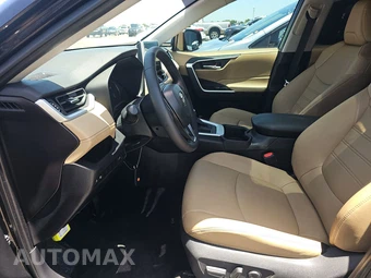 2025 Toyota RAV4 XLE Premium - miniatura 13