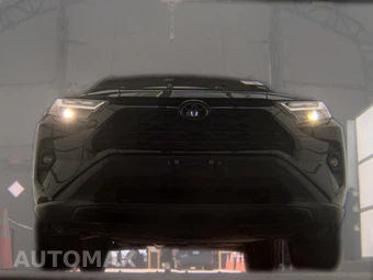 2025 Toyota RAV4 XLE Premium - miniatura 3
