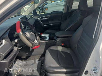 2025 Toyota RAV4 XLE Premium - miniatura 13