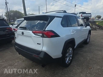 2025 Toyota RAV4 XLE Premium - miniatura 4