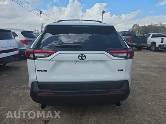 2025 Toyota RAV4 XLE Premium - miniatura 5