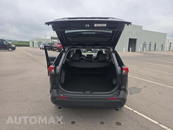 2025 Toyota RAV4 XLE Premium - miniatura 11