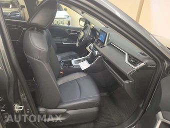 2025 Toyota RAV4 XLE Premium - miniatura 18