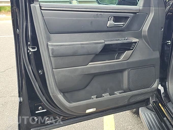 2025 Toyota Sequoia Limited - miniatura 9