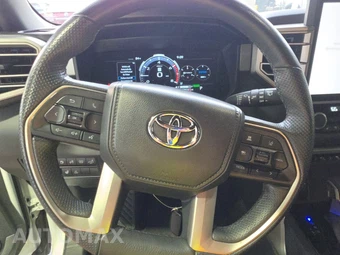 2025 Toyota Sequoia Limited - miniatura 10