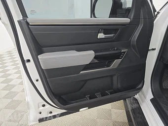 2025 Toyota Sequoia Limited - miniatura 9