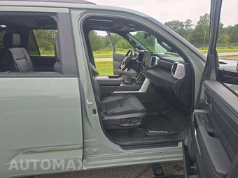 2025 Toyota Sequoia Platinum - miniatura 16