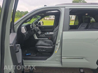 2025 Toyota Sequoia Platinum - miniatura 3